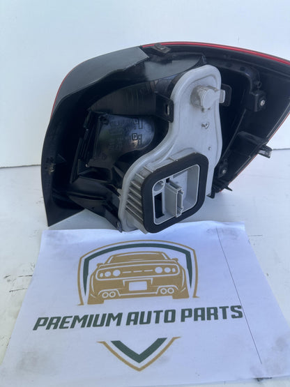 2011   Left Taillight