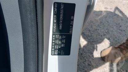Hyundai 
Elantra