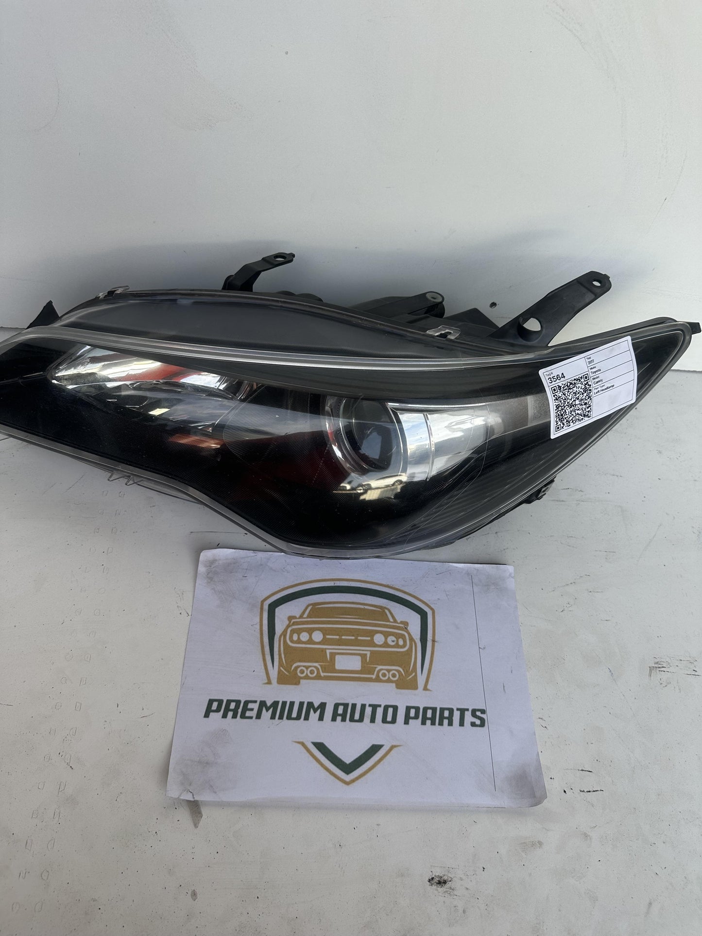 2017   Left Headlight