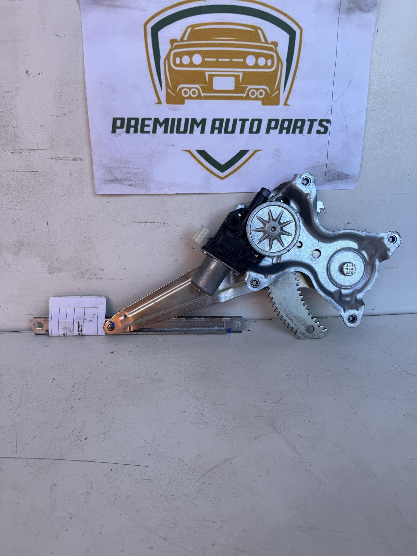 2023   Right Rear Window Regulator/Motor
