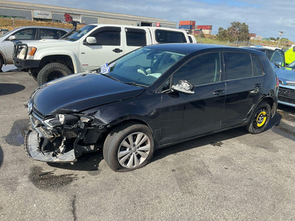 2015 Volkswagen Golf  Hatchback 
Volkswagen
Golf