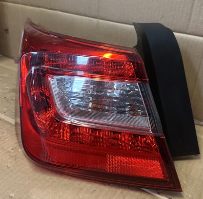 2018   Left Taillight