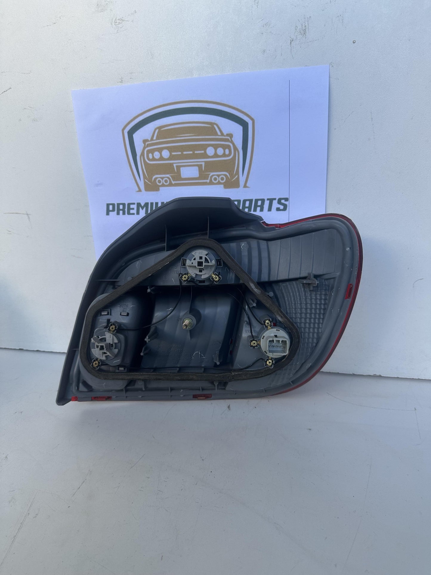 2003   Left Taillight