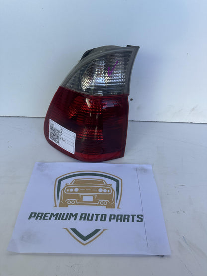 2006  E53 Left Taillight