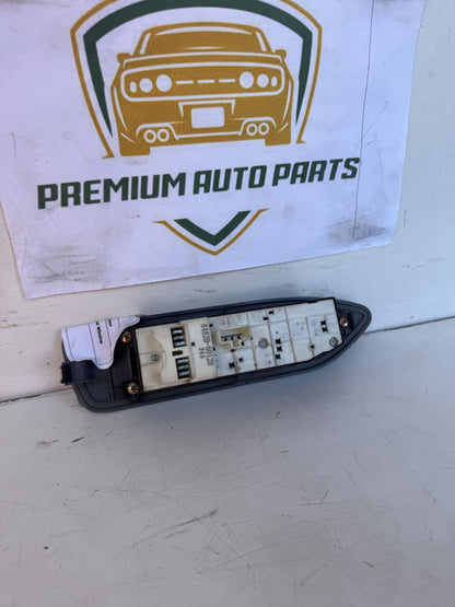 2001  J100 Right Front Window Switch