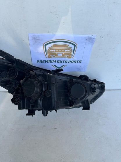 2013 Hyundai Santa FeDM Left Headlight