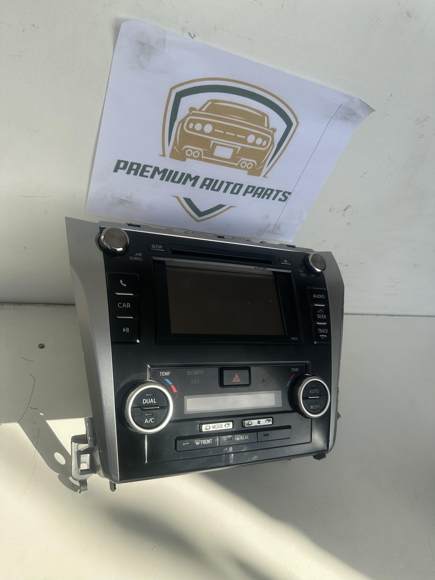 2014  V50 Stereo Head Unit