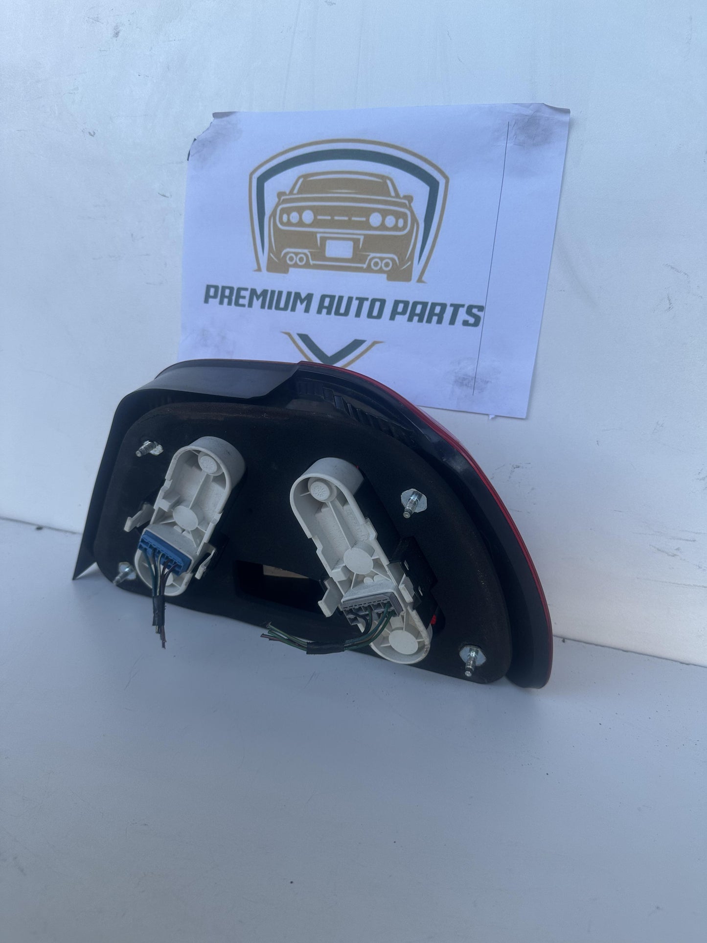 2002  I 644 Left Taillight