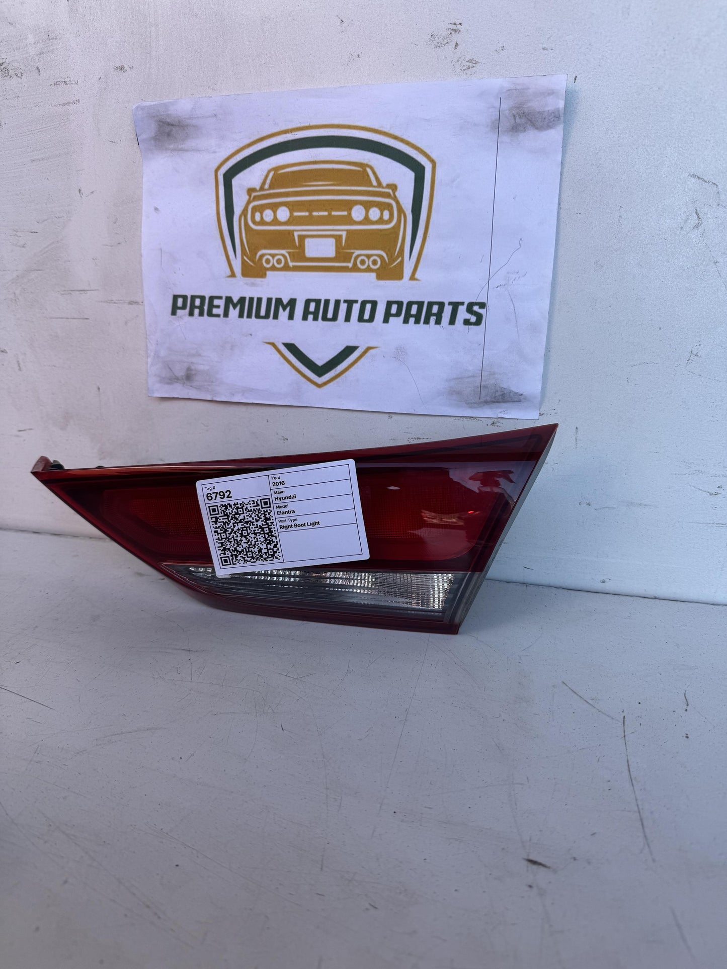 2016  AD Right Boot Light