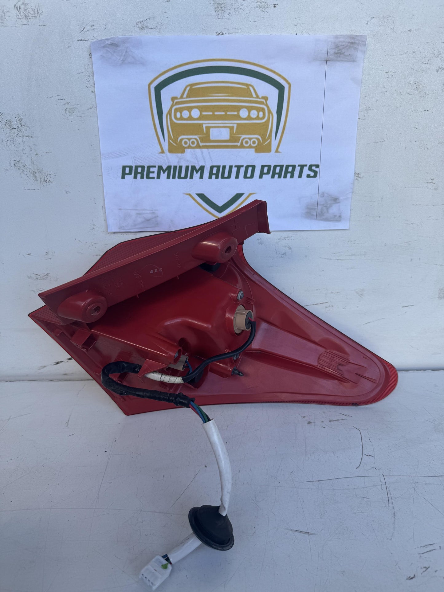 2014   Left Taillight