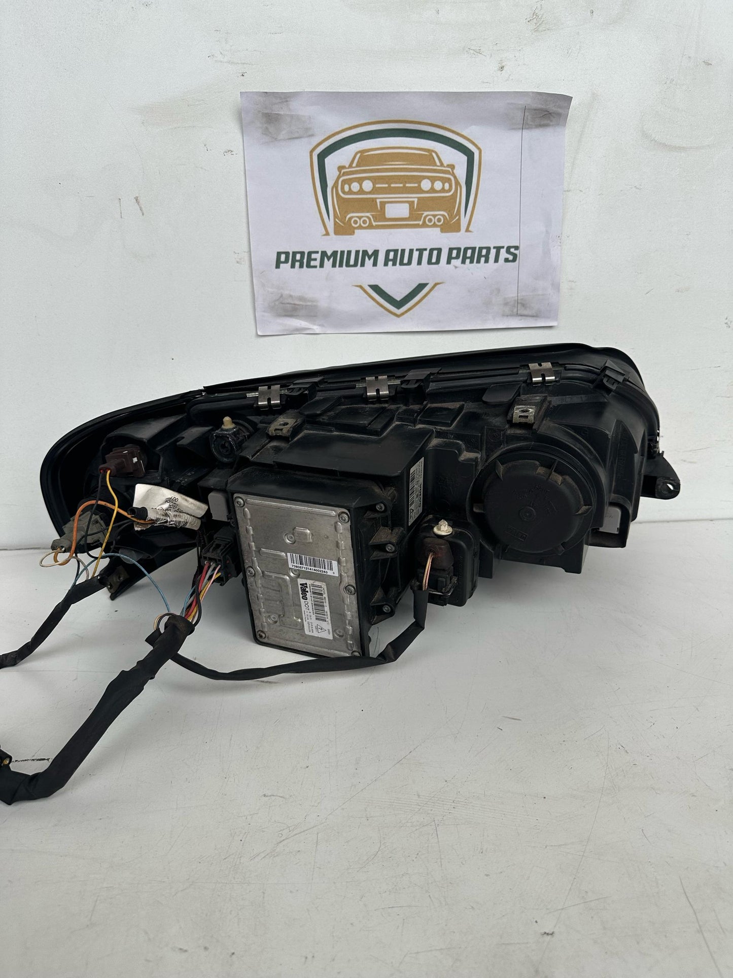 2005   Left Headlight