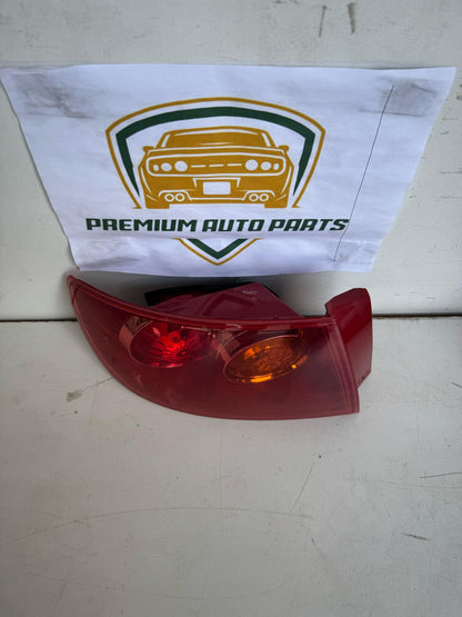 2005   Left Taillight
