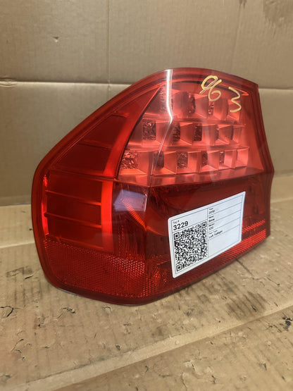 2010   Left Taillight