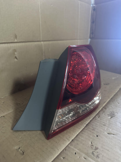 2008   Right Taillight