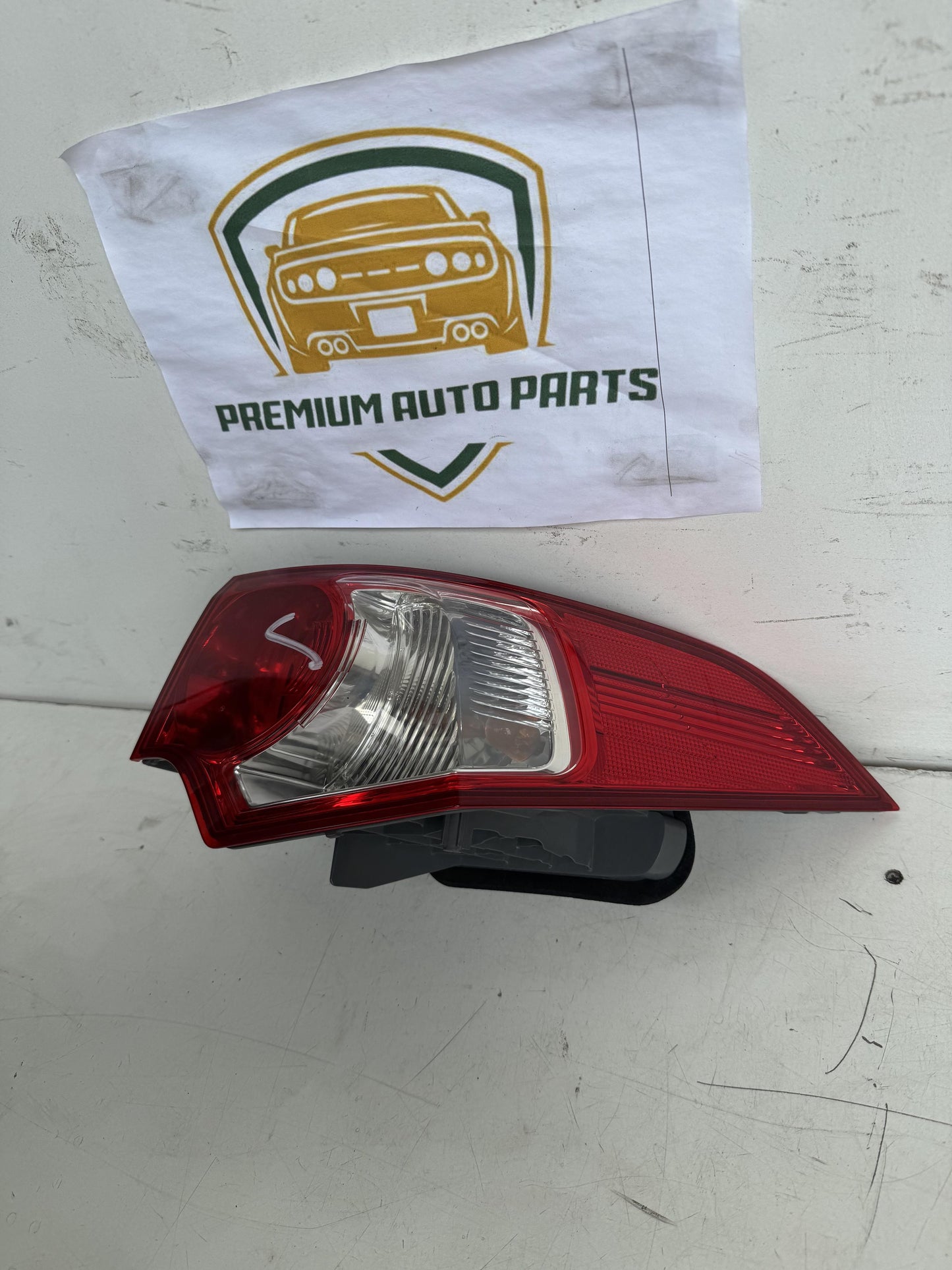 2009   Right Taillight