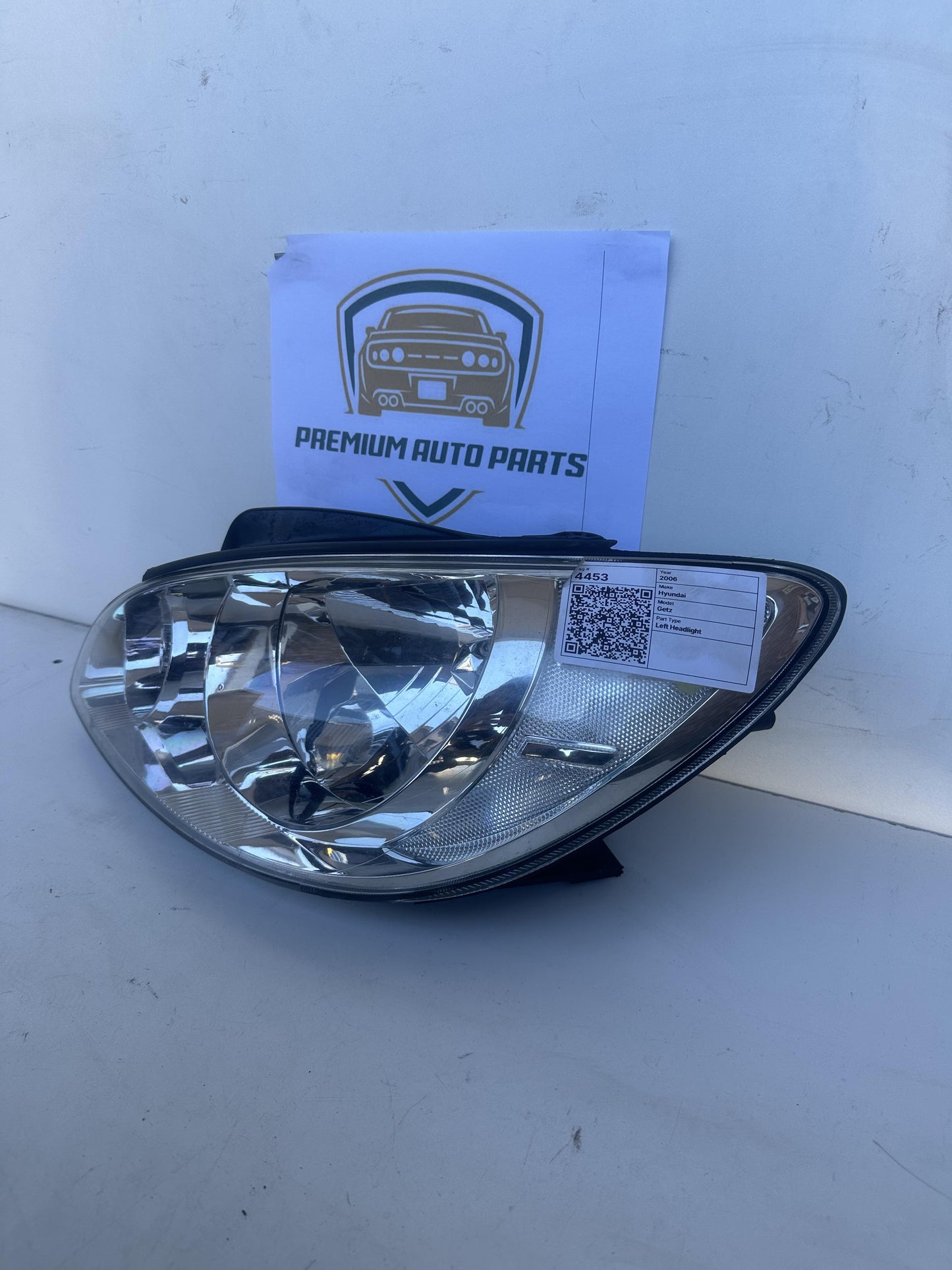 2006   Left Headlight