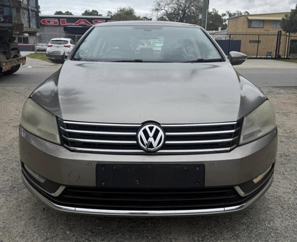 2012 Volkswagen Passat  Sedan 
Volkswagen
Passat