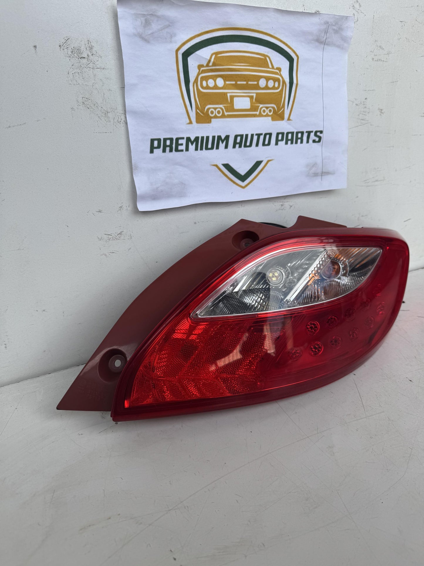 2007   Right Taillight