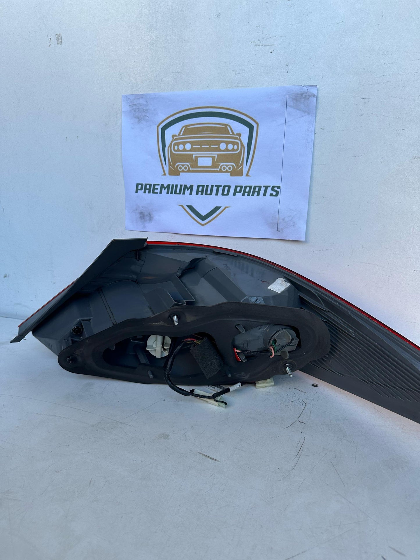 2013 Hyundai Accent Left Taillight
