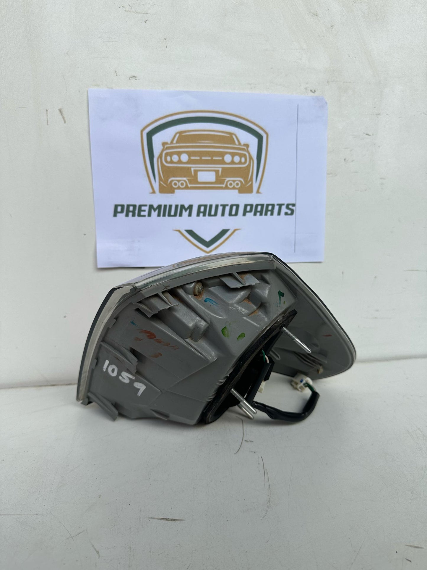 2008  U30 Left Taillight