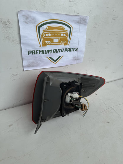 2008   Left Taillight