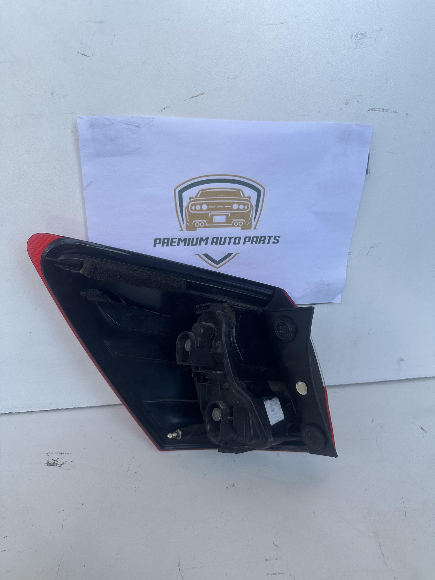2012   Right Taillight