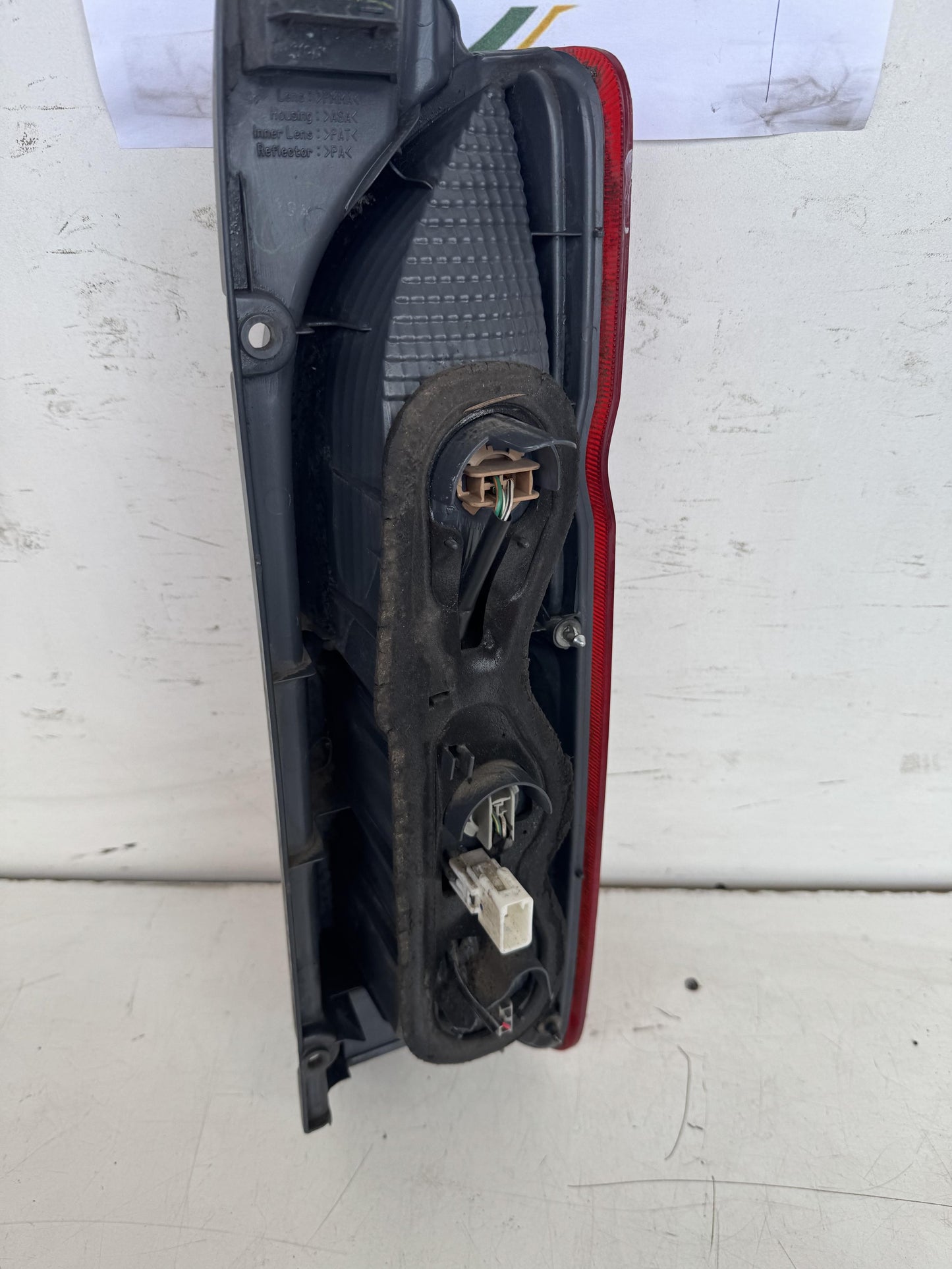 2007   Left Taillight