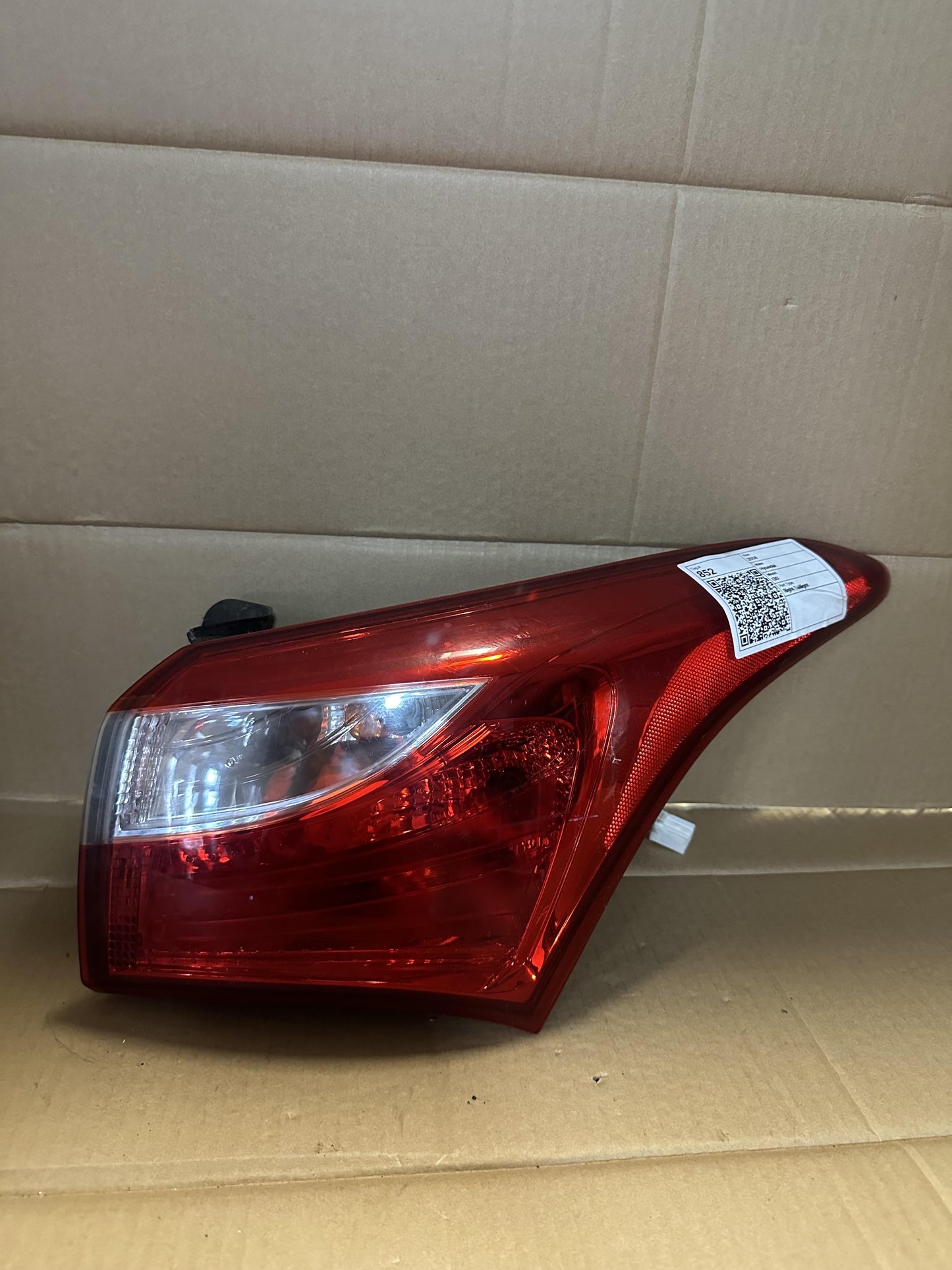 2014  I30 Right Taillight