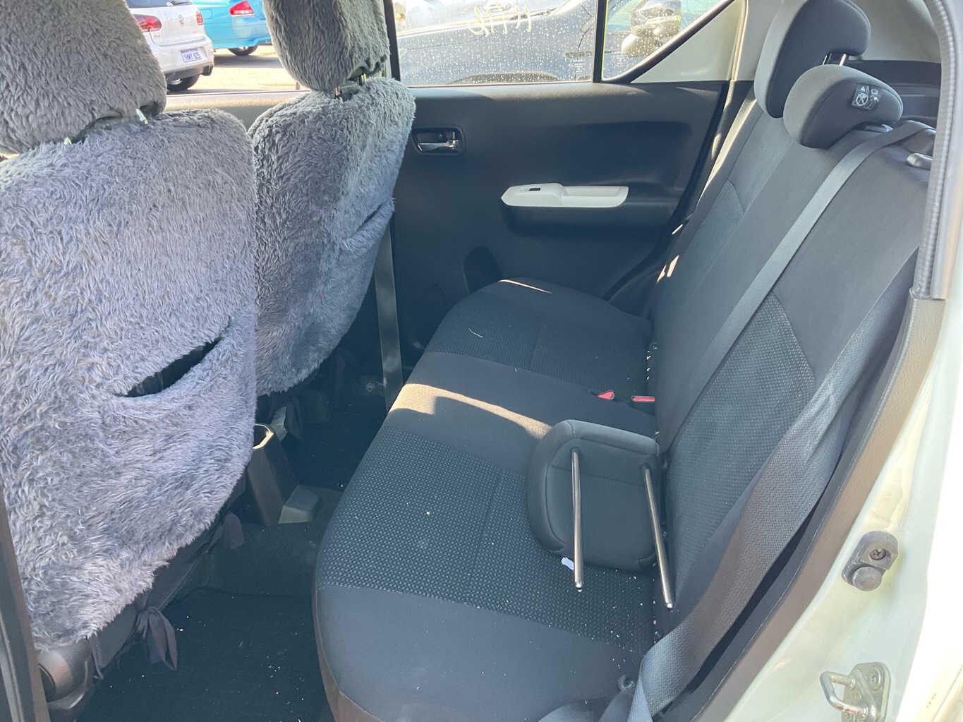 2017 Suzuki Ignis  III MFHatchback 
Suzuki
Ignis