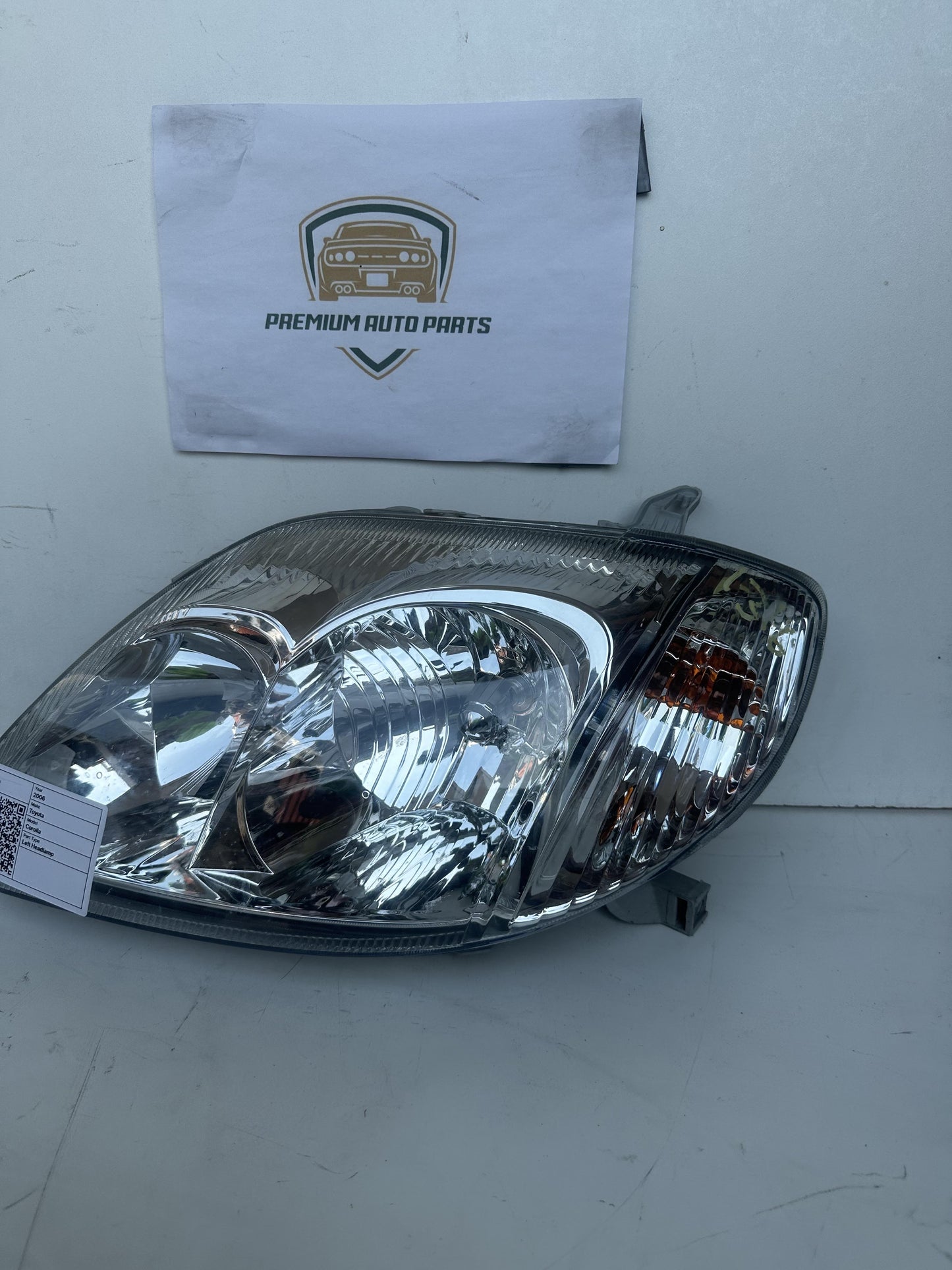2006   Left Headlight