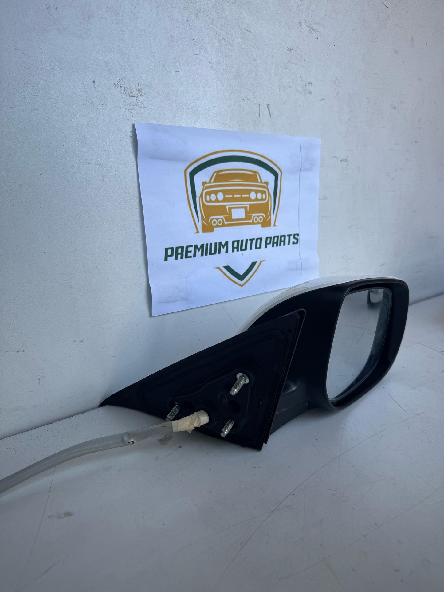2010   Right Door Mirror
