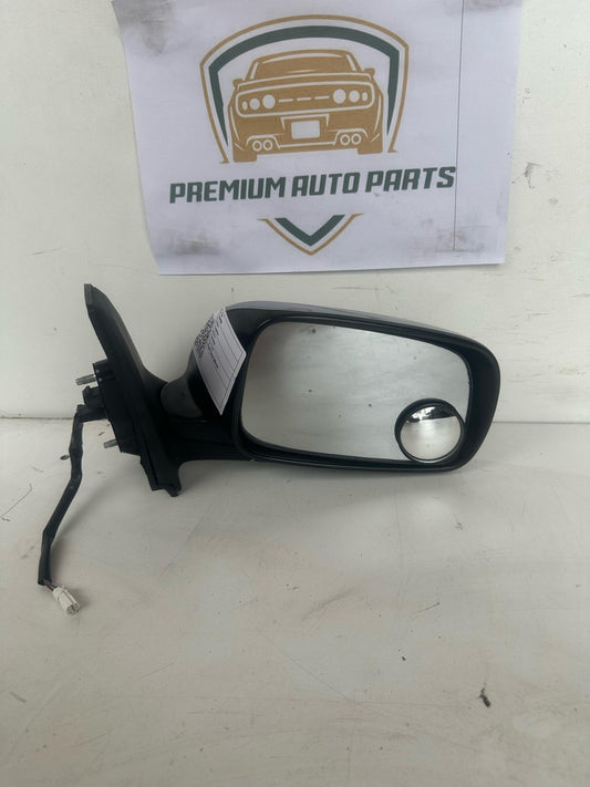 2006  E120 Right Door Mirror