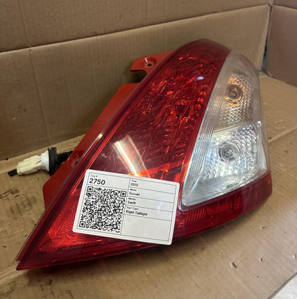 2012   Right Taillight
