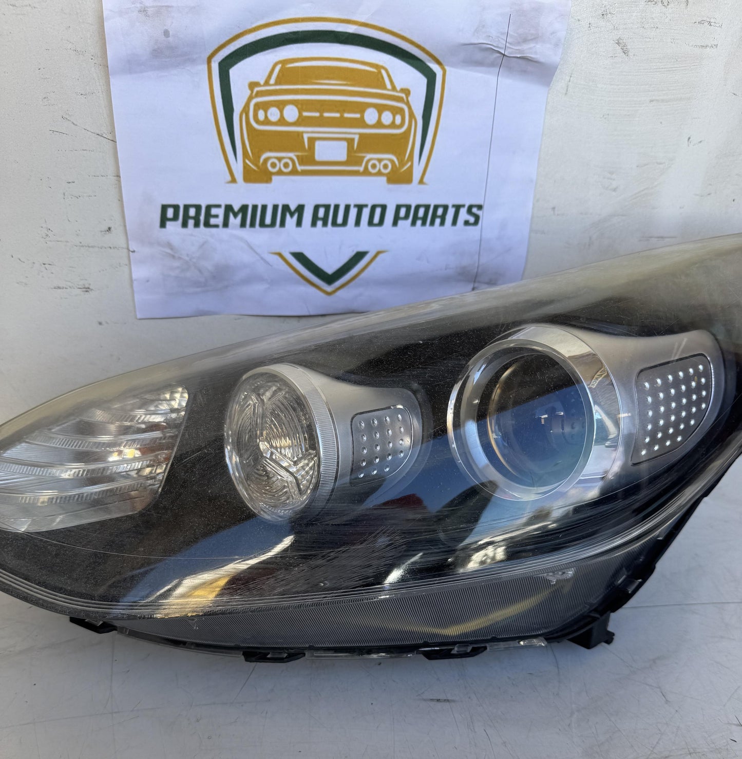 2017   Left Headlight
