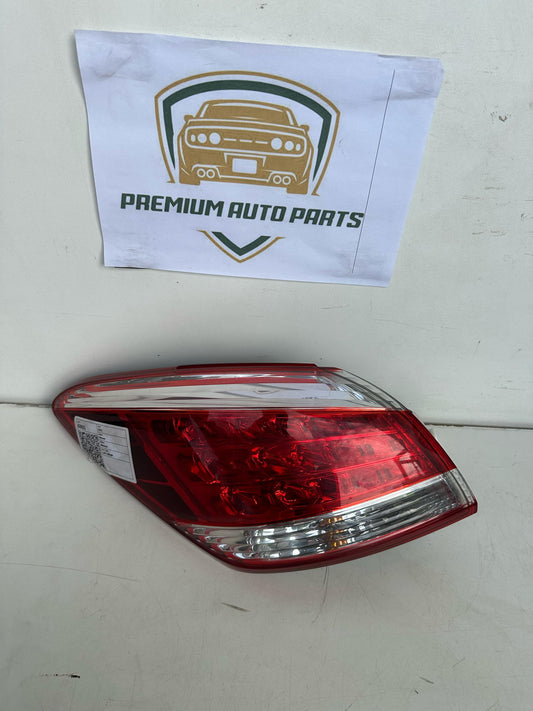 2012 Nissan MuranoII Z51 Left Taillight