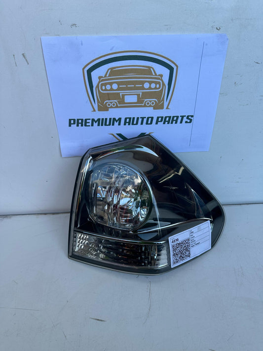 2008  U30 Right Taillight