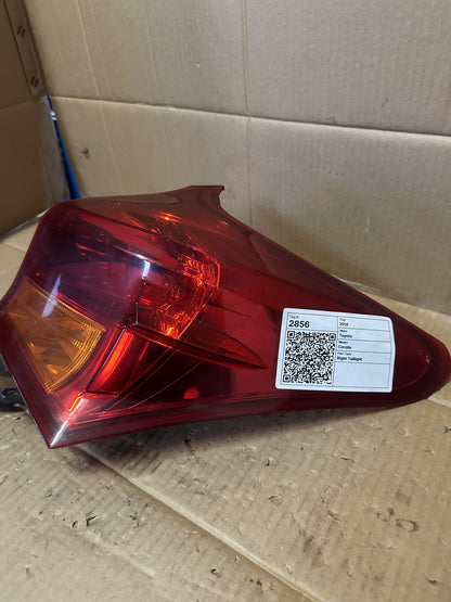 2014   Right Taillight
