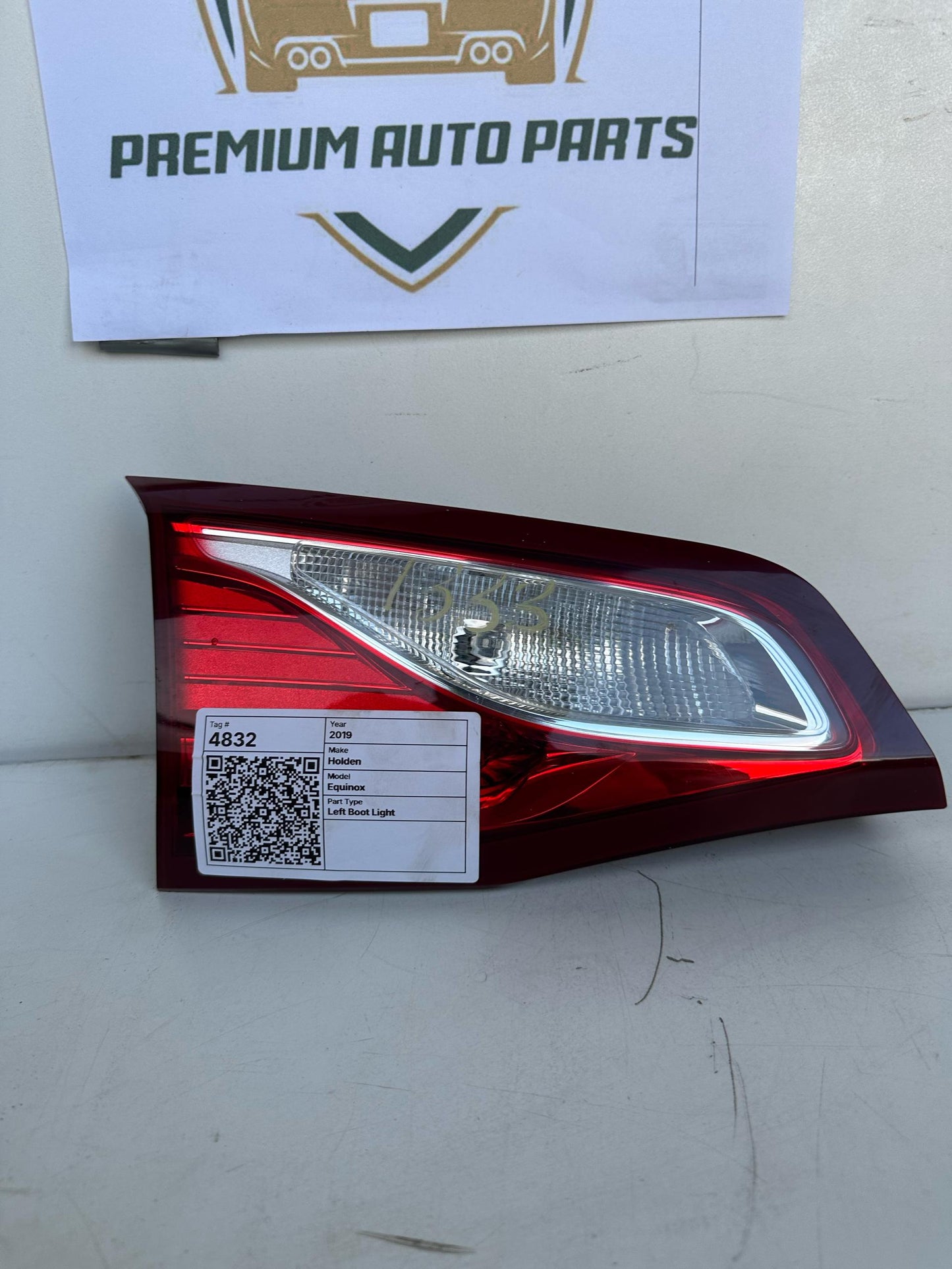 2019  EQ Left Boot Light