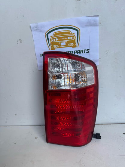 2009 Kia Grand Carnival Right Taillight