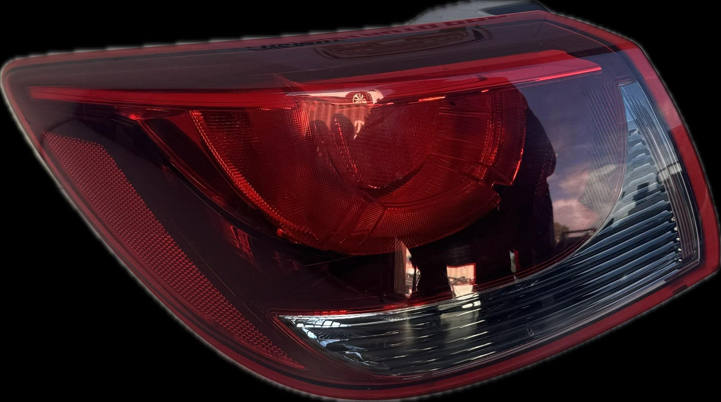 2015   Left Taillight