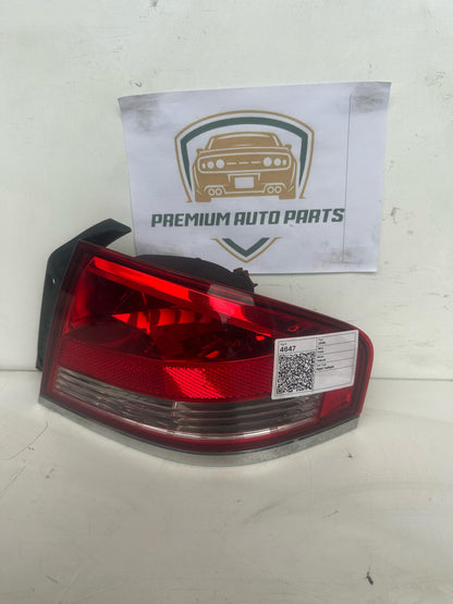 2006   Right Taillight