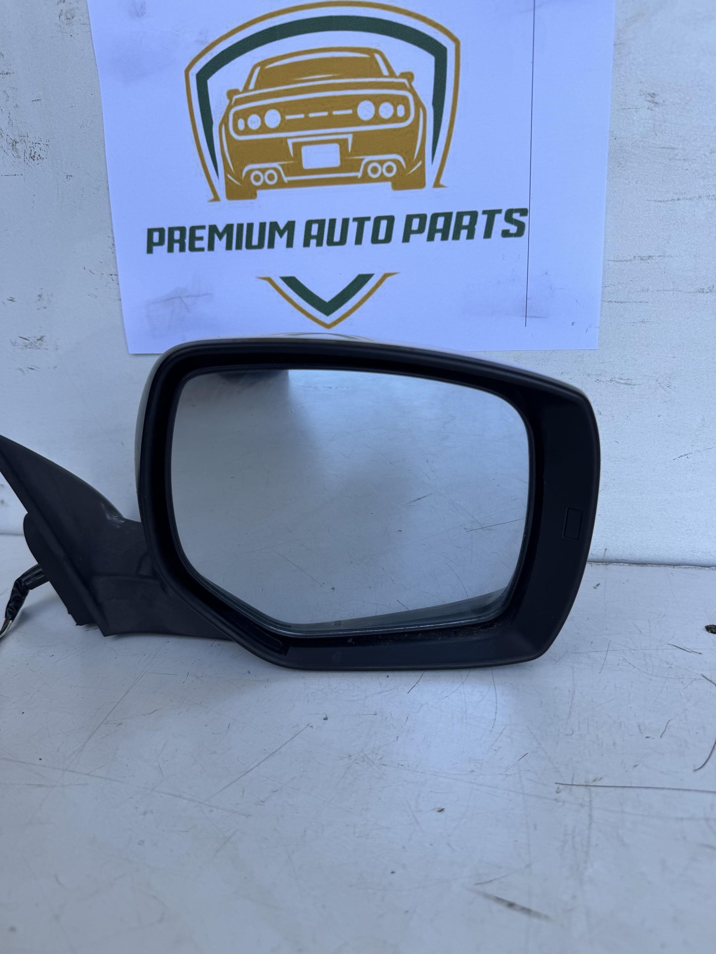 2012  V BM Right Door Mirror