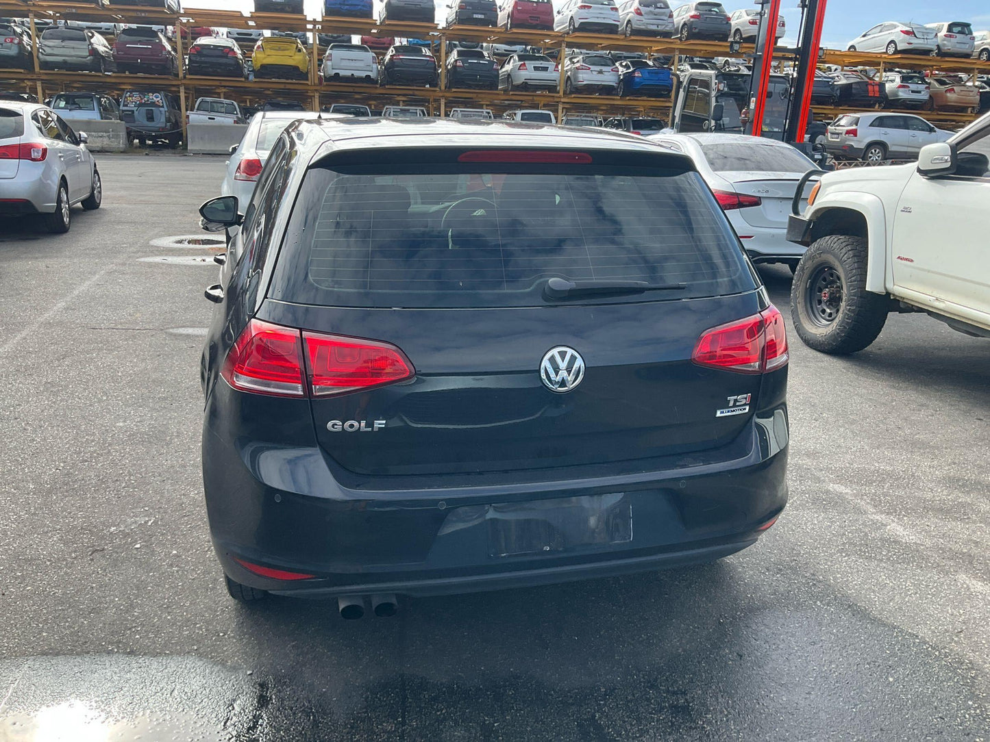 2015 Volkswagen Golf  Hatchback 
Volkswagen
Golf