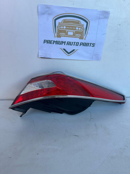 2011 Kia Optima TF Right Taillight