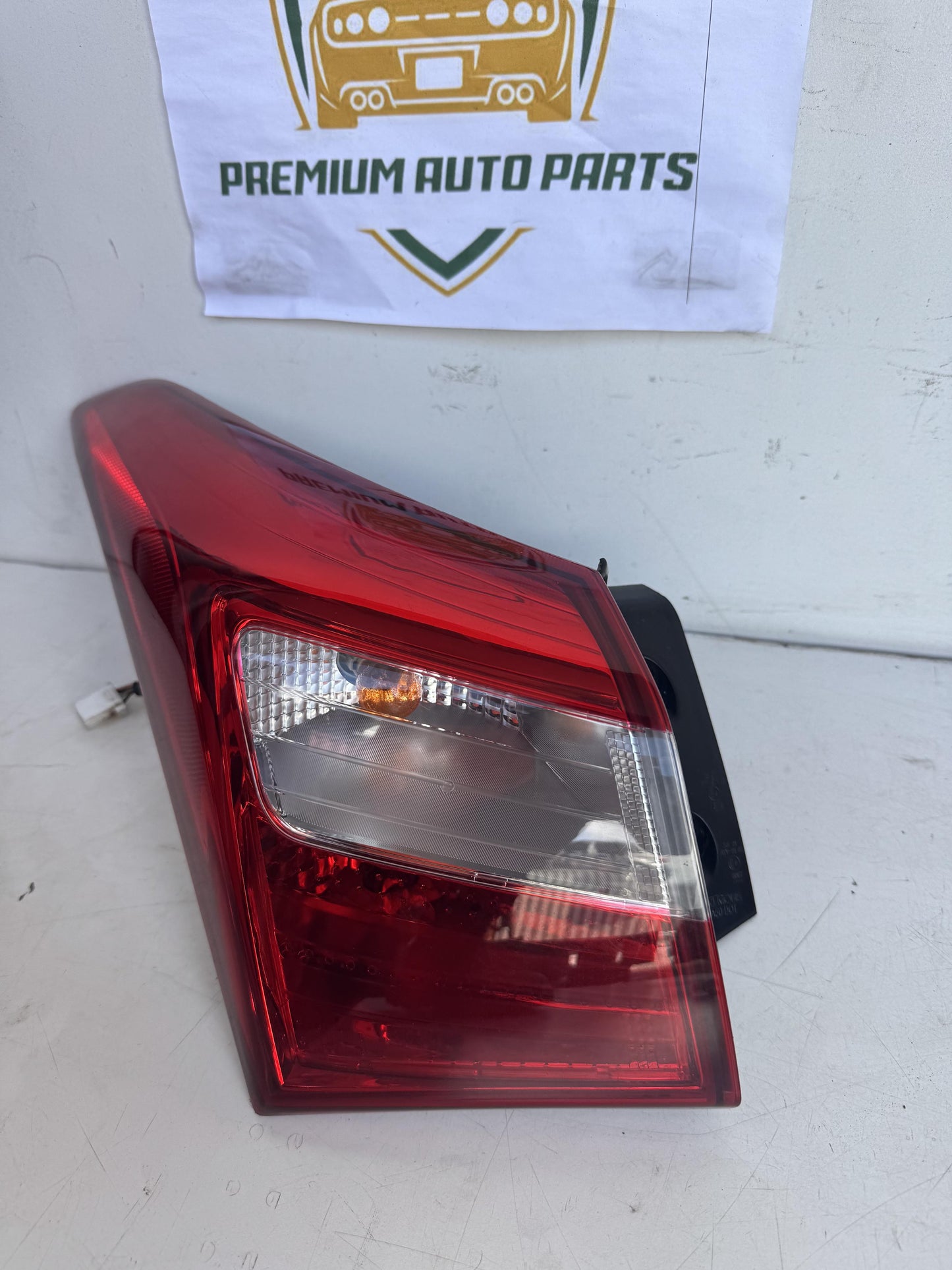 2013   Left Taillight