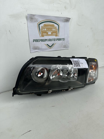 2005   Left Headlight