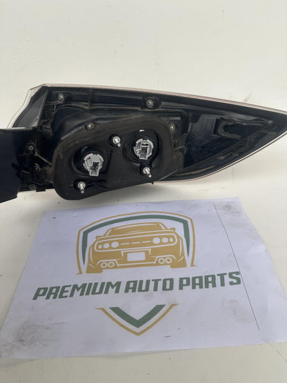 2013  II BL Left Taillight