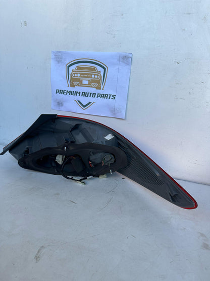 2013 Hyundai Accent Left Taillight
