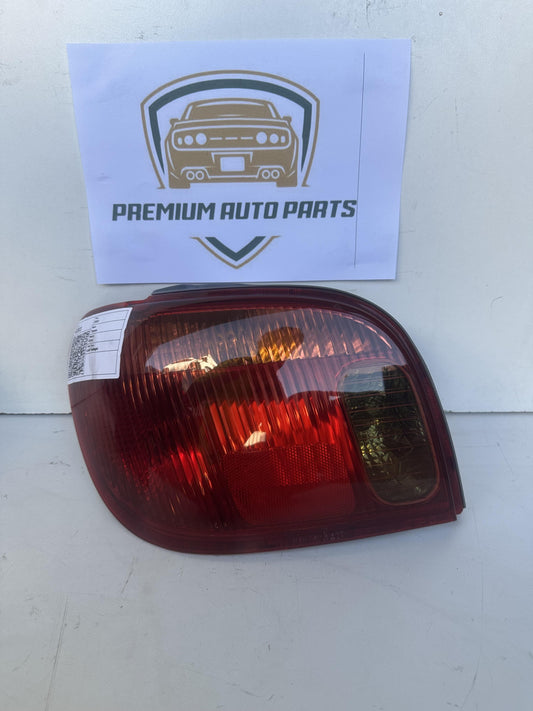2003   Left Taillight