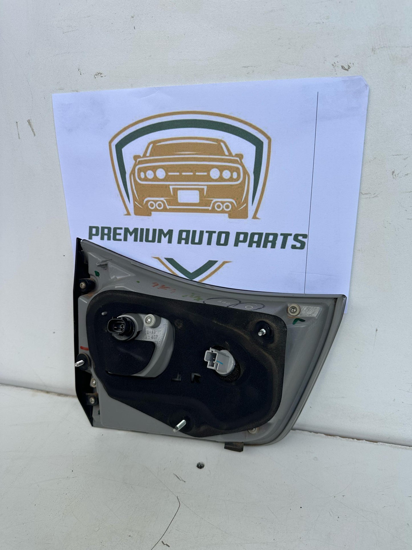 2008  U30 Right Boot Light